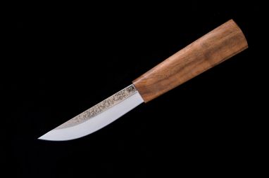 Якутский нож, средний <span><span>(95х18, орех)</span></span>