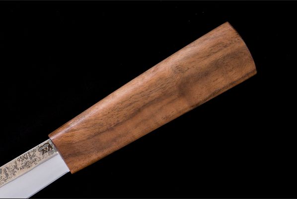 Якутский нож, средний <span>(95х18, орех)</span>