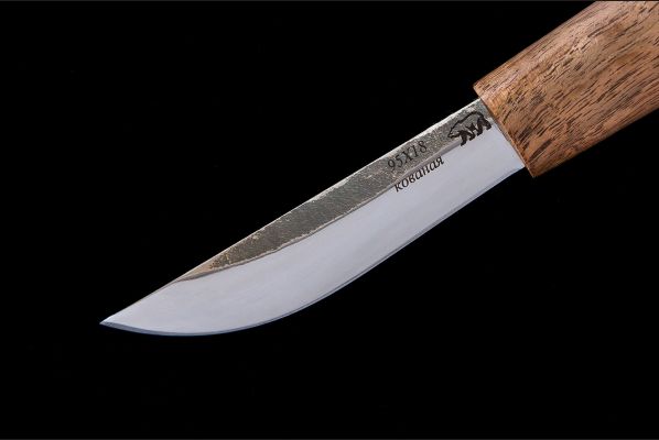 Якутский нож, малый <span>(95х18, орех)</span>