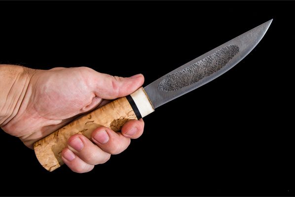Якутский нож, большой <span>(дамасская сталь 1200 слоёв, рукоять карельская береза, больстер лосиный рог, кованый дол)</span>