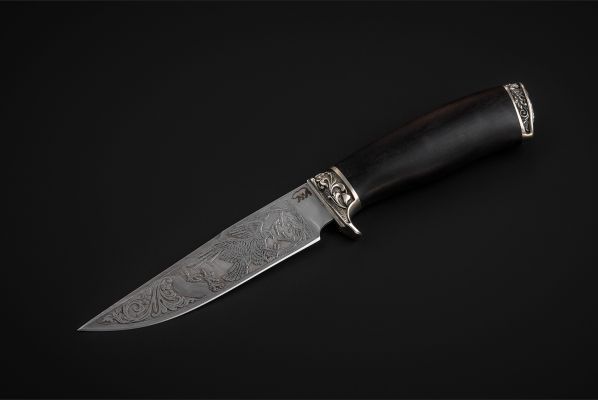 Нож Беркут <span>(дамаск, черный граб, литье мельхиор, художественное оформление)</span>