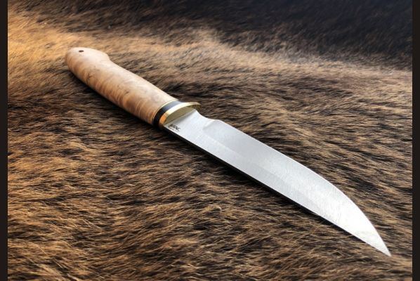 Охотничий нож Сахалин <span>(дамаск 1200 слоёв, карельская береза)</span>