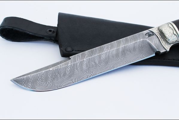 Нож Таежный <span>(дамаск, чёрный граб, литье мельхиор, резная рукоять)</span>