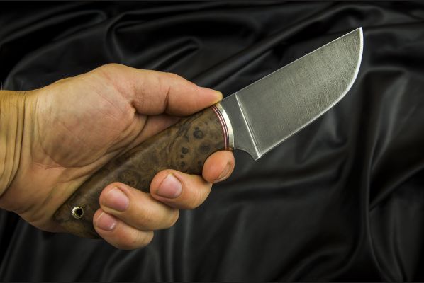 Нож Медведь Premium <span>(дамаск 20 000 слоёв, стабилизированная карельская берёза, мозаичный пин под темляк)</span>