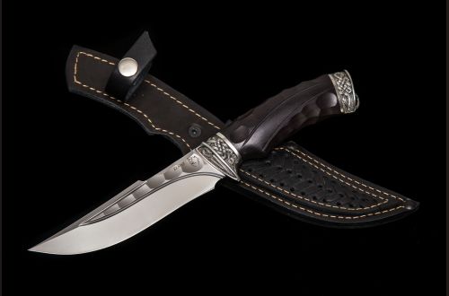 Нож Кайман <span>(Elmax, долы - камень, чёрный граб, литьё мельхиор, резная рукоять)</span>