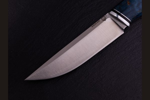 Нож Русский 2 <span>(М390, стабилизированная карельская берёза, мозаичный пин под темляк)</span>