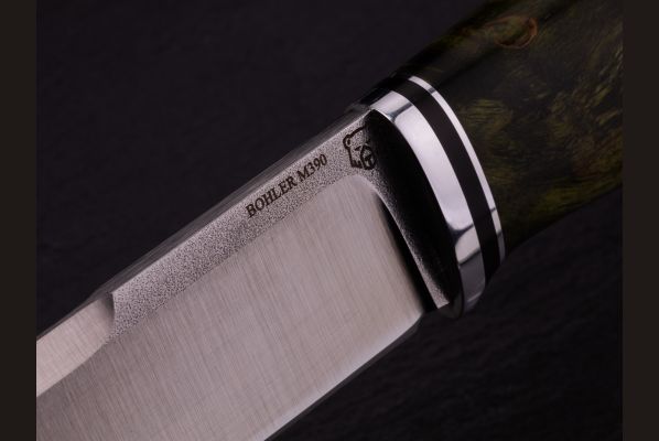 Нож Таёжный <span>(М390, стабилизированная карельская берёза, мозаичный пин под темляк, формованные ножны)</span>