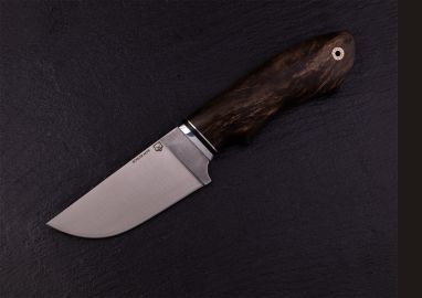 Нож Медведь-premium <span><span>(М390, стабилизированная карельская берёза, мозаичный пин под темляк, формованные ножны)</span></span>
