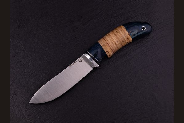 Нож Кабанчик <span>(М390, береста, стабилизированная карельская берёза, формованные ножны)</span>
