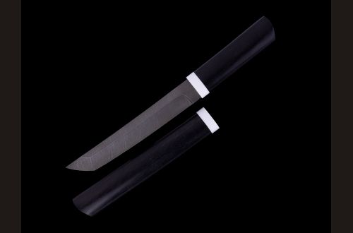 Нож Танто <span>(дамаск 1200 слоев, мореный граб, деревянные ножны, вставка искусственная кость)</span>