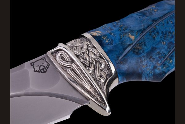 Нож Кайман <span>(k390, долы - камень, стабилизированная карельская береза, литьё мельхиор, резная рукоять)</span>