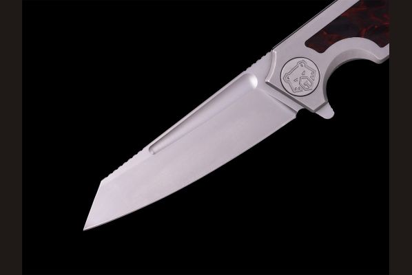 Складной нож "Баланс" <span>(М390, Титан, вставка красный хаотичный карбон, Замок "Frame-Lock")</span>