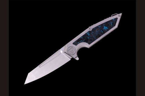 Складной нож "Баланс" <span>(М390, Титан, вставка синий хаотичный карбон, Замок "Frame-Lock")</span>