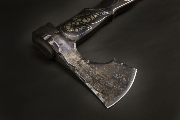 Авторский Топор Ермак 2 <span>(Мозаичный дамаск с никелем, мореный граб, инкрустация, мозаичные пины)</span>