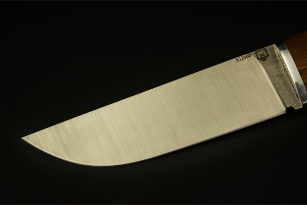 Нож Хантер <span>(х12мф, спуски от обуха, ясень, дюраль)</span>