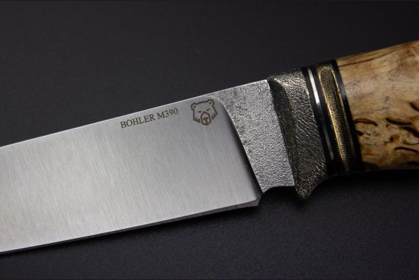 Нож Барс <span>(М390, стабилизированная карельская берёза, литьё из бронзы с эффектом  патины,  мозаичный пин под темляк, формованные ножны)</span>