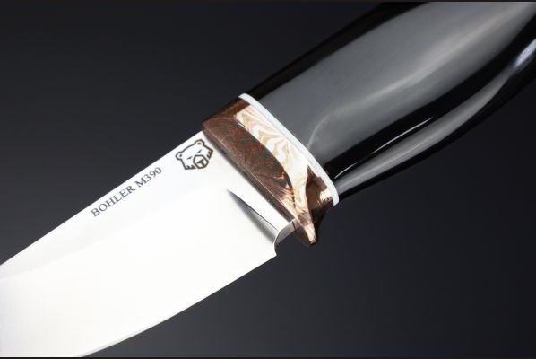 Нож шейный "Морской конёк" <span>(Bohler M390, рог индийского буйвола, макумэ-ганэ)</span> скримшоу