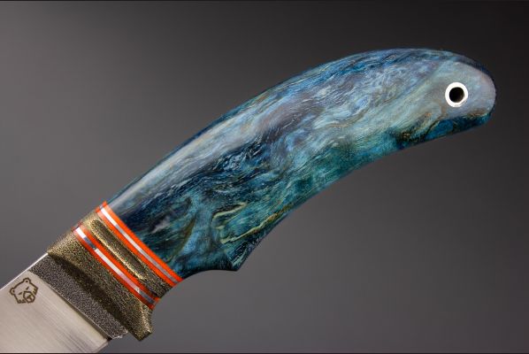 Нож Кабанчик <span>(N690, стабилизированная карельская берёза, латунь со вставками )</span>