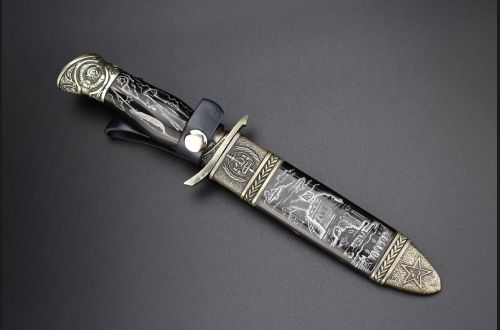 Авторская Финка НКВД разборная <span>(мозаичный дамаск с никелем,рукоять и ножны из рога буйвола, скримшоу, литье мельхиор)</span>