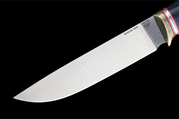 Нож Лиса <span>(N690, Стабилизированная карельская береза)</span>