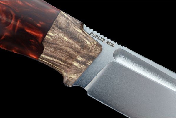 Нож Воркаут <span>(N690, стабилизированная карельская береза, акрил)</span>