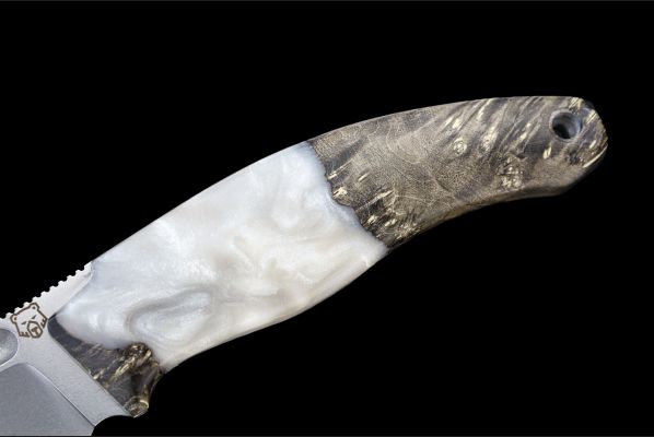Нож Воркаут <span>(N690, стабилизированная карельская береза, акрил)</span>