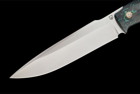Нож Ворон цельнометаллический <span>(М398, хаотичный карбон)</span>