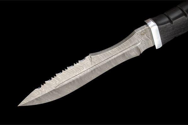 Нож Взмах <span>(дамаск, черный граб, дюраль, резная рукоять)</span>