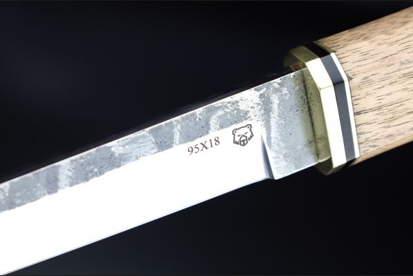 Нож Танто <span>(95х18, орех, деревянные ножны)</span>