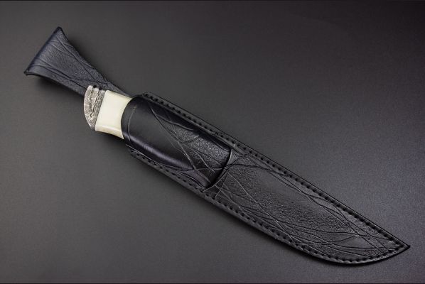 Авторский нож Походный 3 <span>(Мозаичный дамаск, в режущей кромке 20000 слоёв, клык моржа, мозаичный дамаск, художественное оформление рукояти - скримшоу)</span>