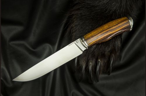 Нож Охотник 2 <span>(М390, спуски от обуха, айронвуд, литьё мельхиор)</span>