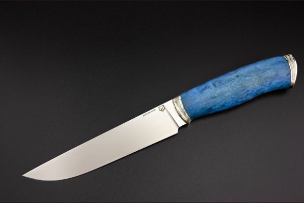 Нож Охотник 2 <span>(М390, спуски от обуха, стабилизированная карельская береза, литьё мельхиор)</span>