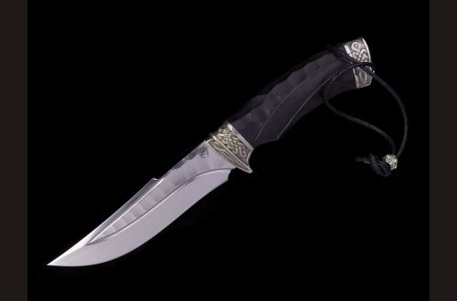 Нож Кайман <span>(M390, долы - камень, чёрный граб, литьё мельхиор, резная рукоять)</span>