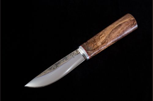 Нож Севера малый №44 <span>(сталь х12мф, стабилизированная карельская береза, притин дюраль, Кованый дол)</span>