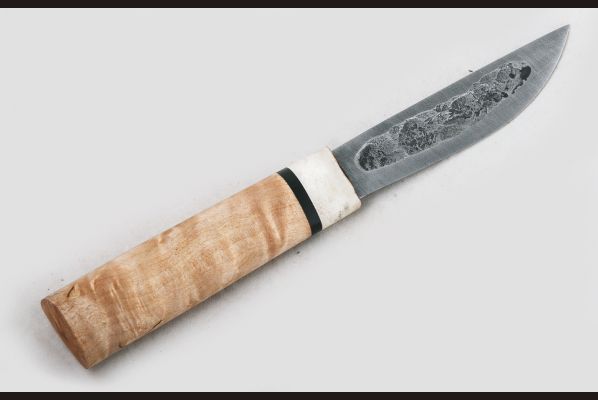 Нож Якутский малый №15 <span>(дамасская сталь, карельская береза, вставка рог лося и эбонит, Кованый дол)</span>