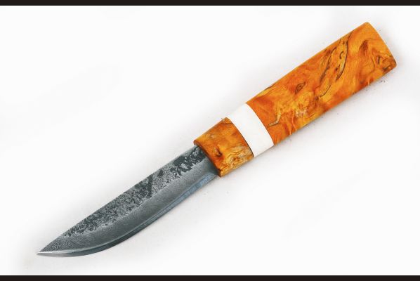Нож Якутский малый №14 <span>(дамасская сталь, стабилизированная карельская береза, вставка рог лося в середине, Кованый дол)</span>