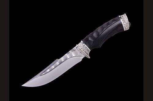 Нож Кайман <span>(х12мф, долы - камень, чёрный граб, литьё мельхиор, резная рукоять)</span>