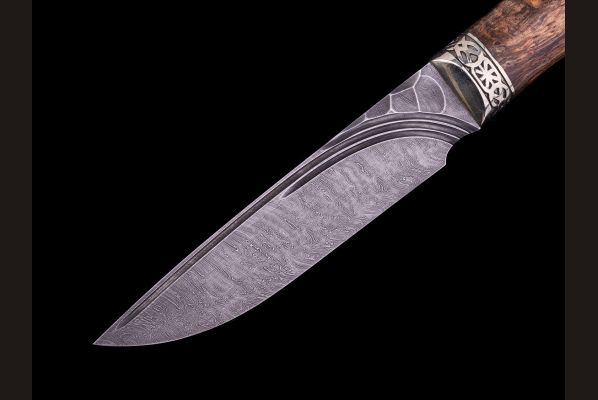 Нож Лиса <span>(дамаск, долы - камень, стабилизированная карельская берёза, литьё мельхиор)</span> 